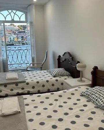 Ribeira Sao Nicolau 1 * Porto