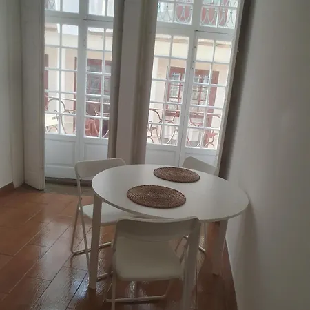 아파트 Ribeira Sao Nicolau 1 *